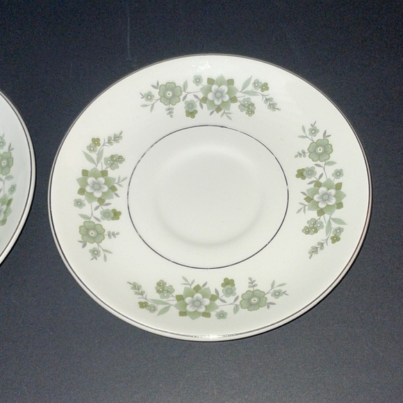 Johnson Brothers England Ironstone Green White Floral Vintage Tea Party no cup - Picture 3 of 6